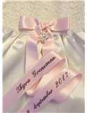 Doprosettsbroderi i ljuva rosa toner