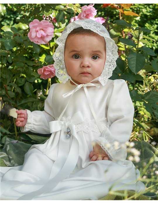 Christening gown with rosette patterned lace