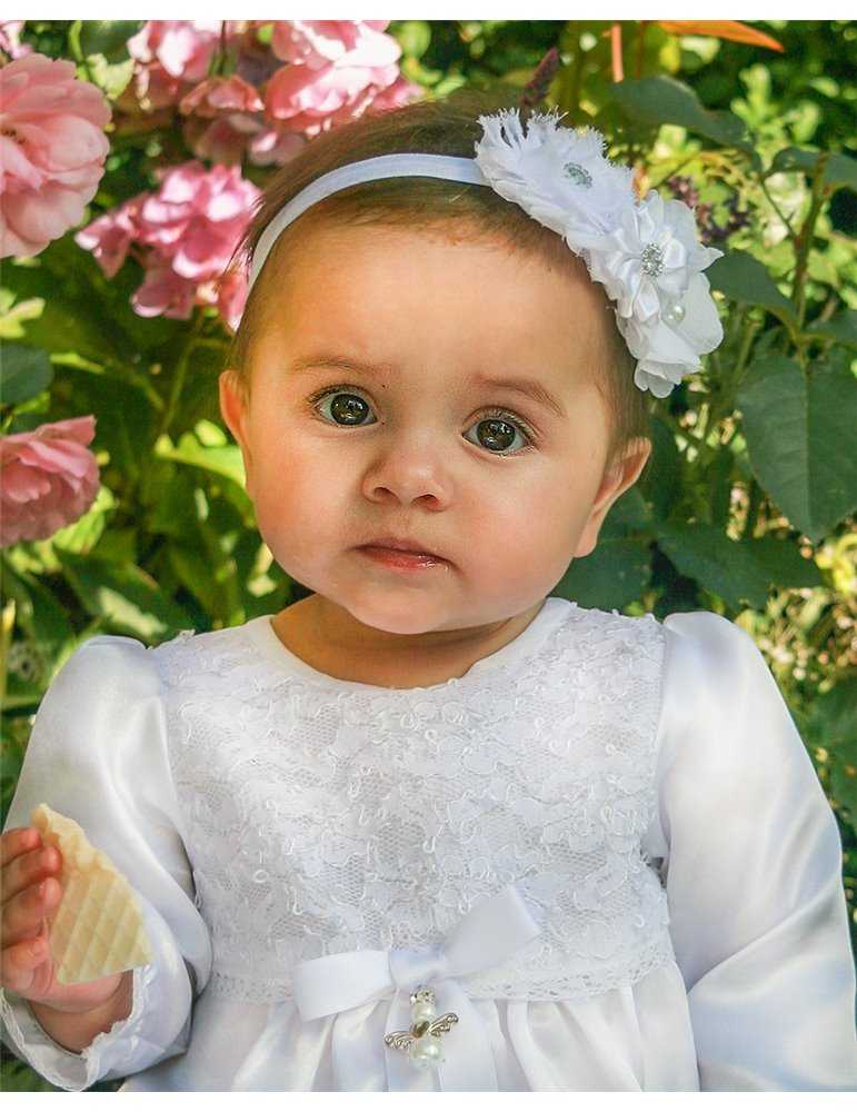 Vitt diadem med blommor till baby