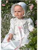 Dopklänning Grace-Alva i off white och i vitt
