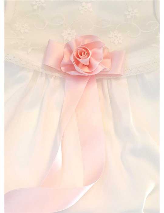 Dopklänning med vacker rosa doprosett